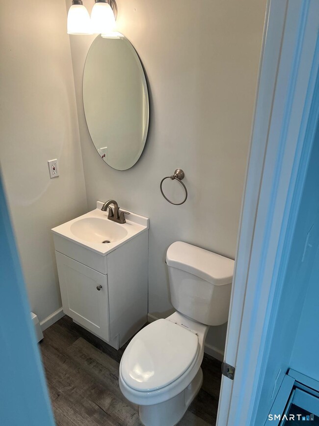 Building Photo - 34 Norman St