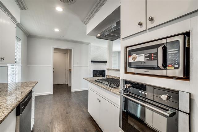 Building Photo - 9226 Larchwood Dr