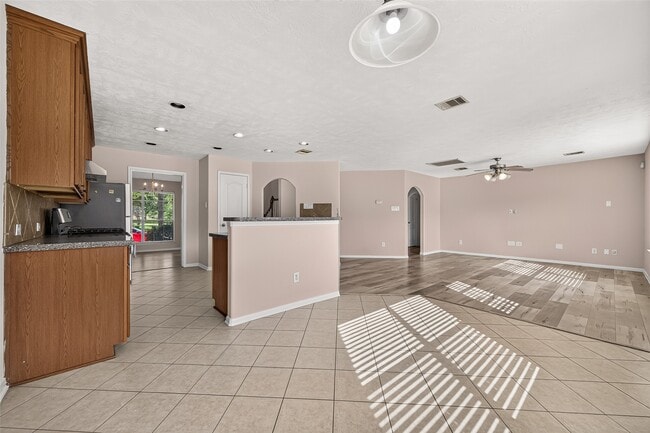 Building Photo - 24722 Garnet Shadow Ln