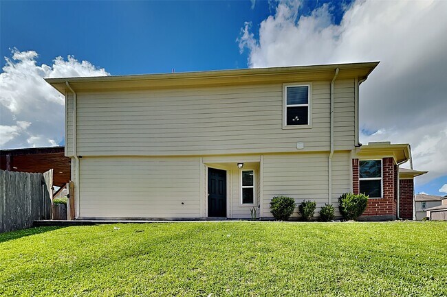 Building Photo - 16731 N Blue Jay Dr