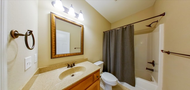 Building Photo - 2126 Little Kitten Ave