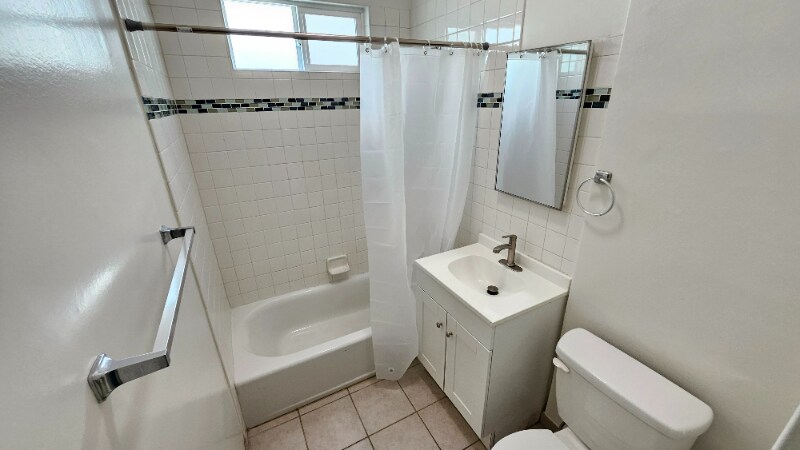 Building Photo - 226 S Tower Dr