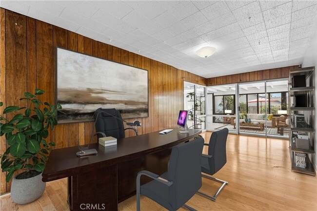Building Photo - 702 Scripps Dr