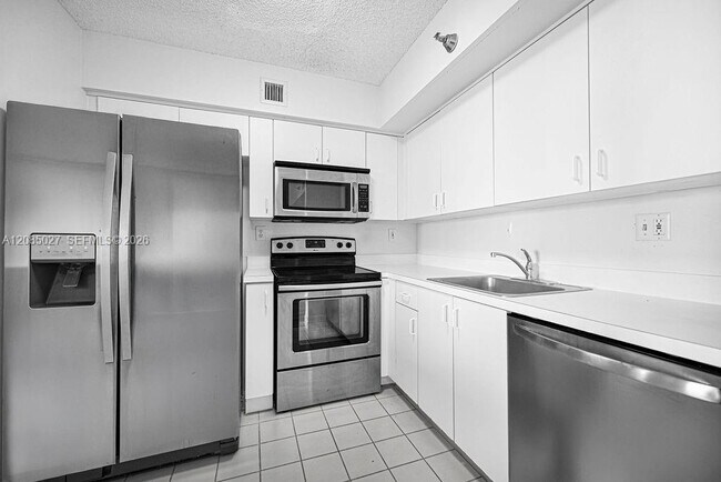 Building Photo - 3300 NE 191st St