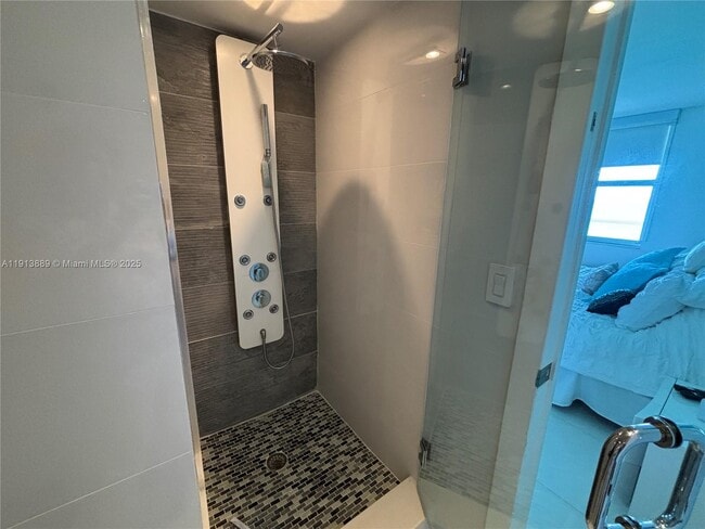 Building Photo - 9511 Collins Ave