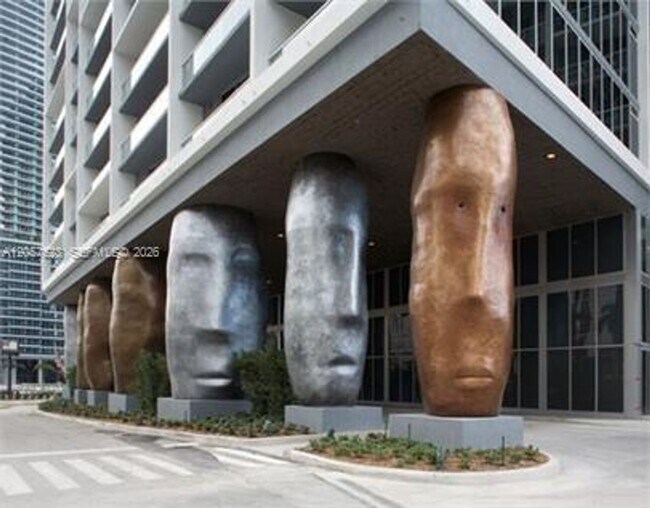 Building Photo - 465 Brickell Ave