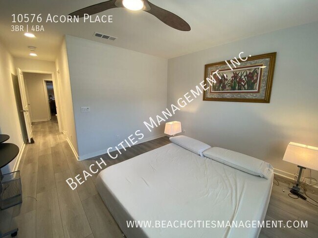 Building Photo - 10576 Acorn Pl