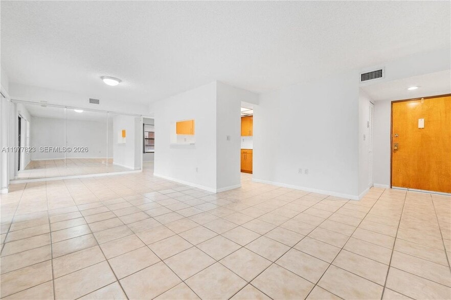 Building Photo - 9140 SW 123rd Ct