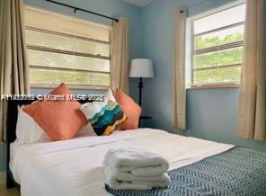 Building Photo - 1542 NW 35th St