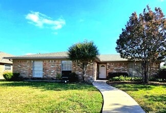 Building Photo - 2318 Glen Forest Ln