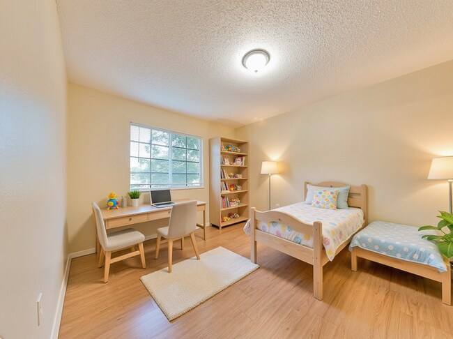 Building Photo - 774 Burlwood St