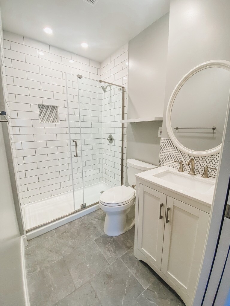 Building Photo - 1413 Anchor St