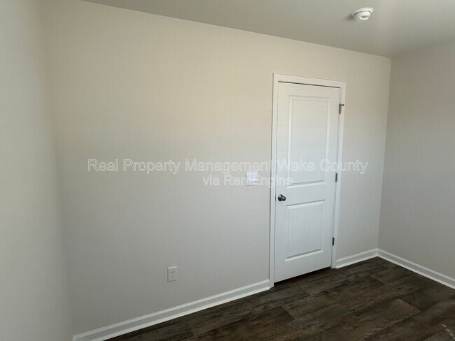 Building Photo - 8515 Beckett Chase Wy