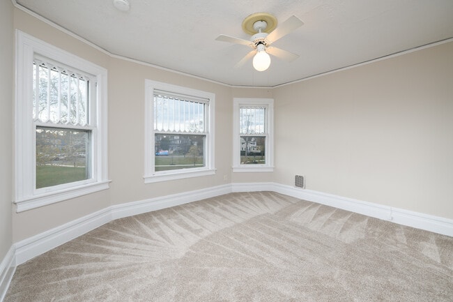 Building Photo - 64 Harding Rd