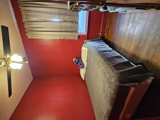 Building Photo - 1515 S 57th Ct