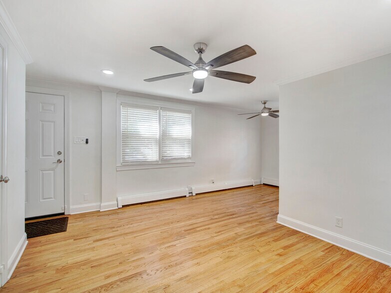 Building Photo - 785 Audrey Dr