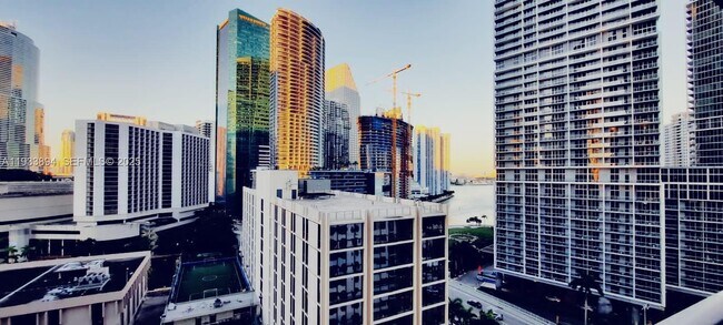 Building Photo - 500 Brickell Ave
