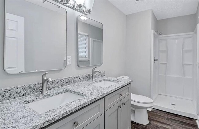 Building Photo - 3150 Cadiz Cir