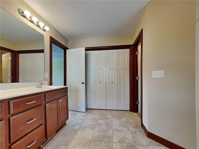 Building Photo - 8132 Clifford Cir