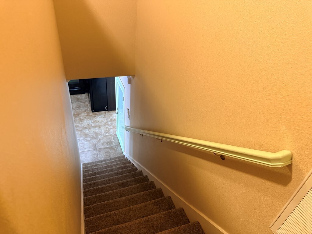 Building Photo - 7212 Barksdale Ln