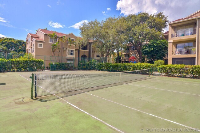 Building Photo - 1845 Palm Cove Blvd