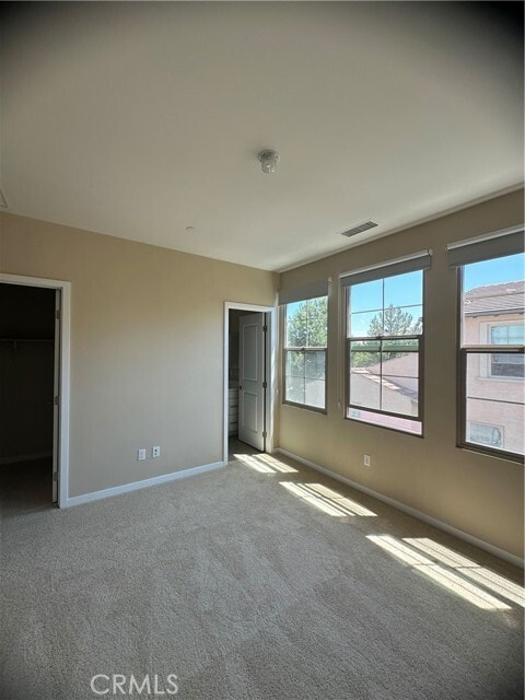 Building Photo - 121 Tallowood