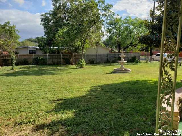 Building Photo - 600 Antler Dr