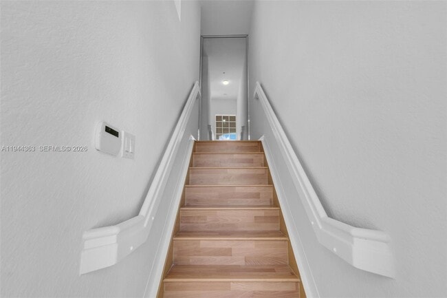 Building Photo - 5670 NW 116th Ave