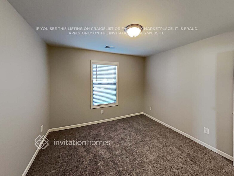 Building Photo - 70 Mercer Ln