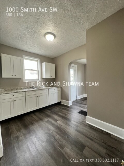 Building Photo - Three bedroom house for rent - Canton SW
