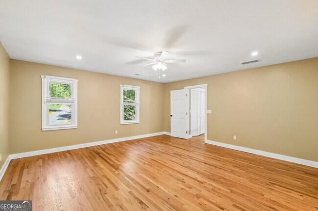 Building Photo - 2799 Brookcliff Landing NE