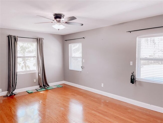 Building Photo - 1406 Ensenada Dr