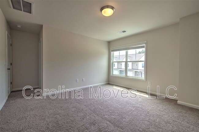 Building Photo - 34 Apricot Ln