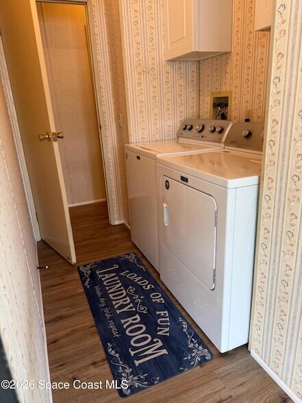 Building Photo - 706 Hyacinth Cir