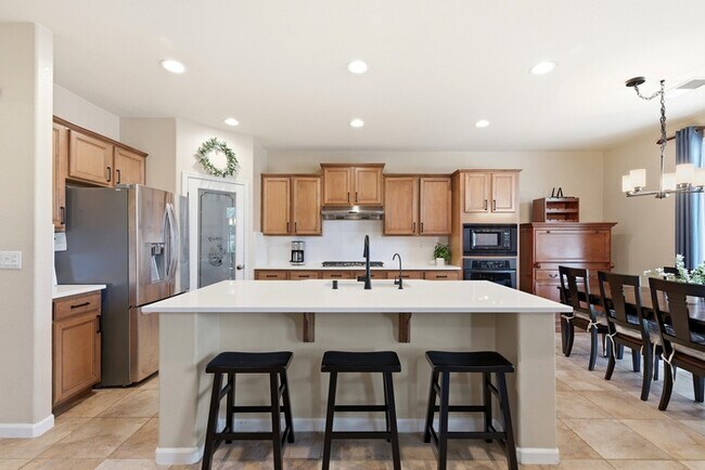 Building Photo - 1282 Seymour Cir