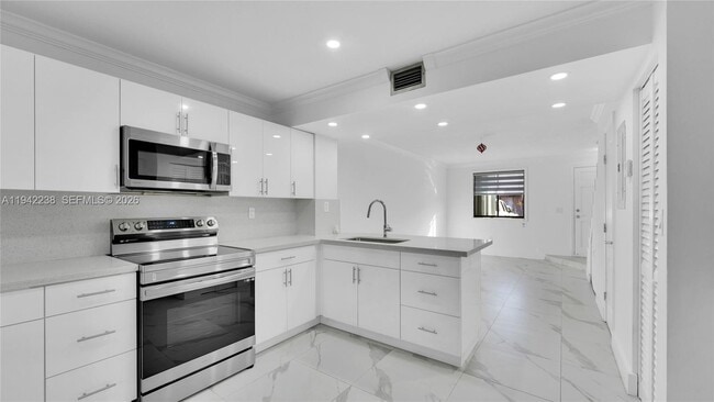 Building Photo - 1917 SW 107th Ave