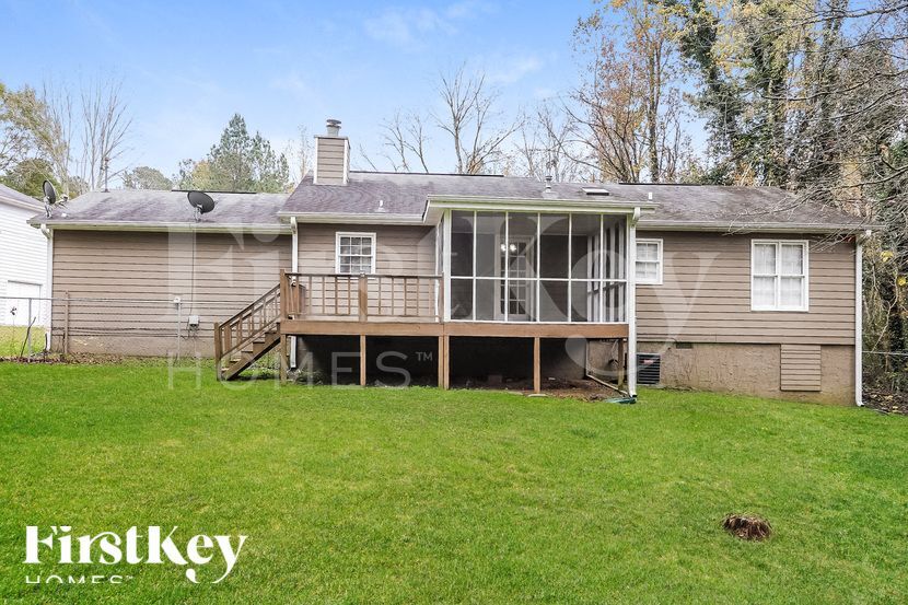 Building Photo - 276 Hollyberry Dr