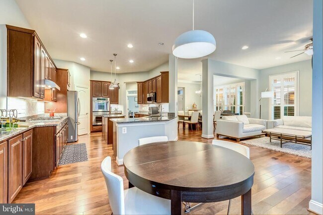 Building Photo - 3873 Billberry Dr