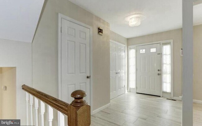 Primary Photo - 613 Concerto Ln