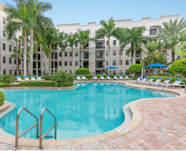 Building Photo - 1499 S Federal Hwy