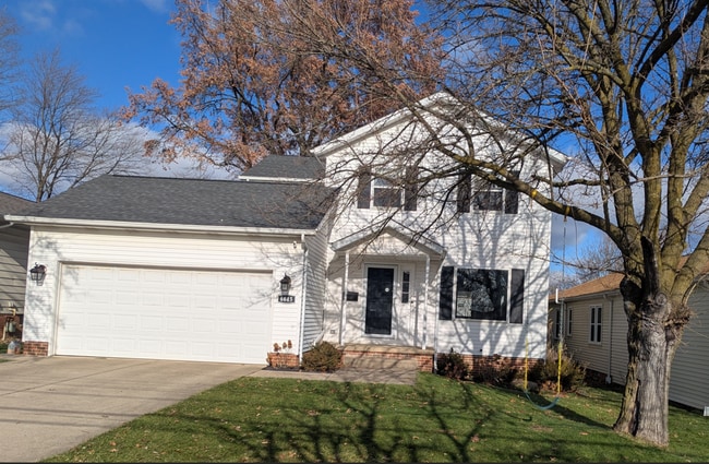 Building Photo - 6645 Queens Park Ave