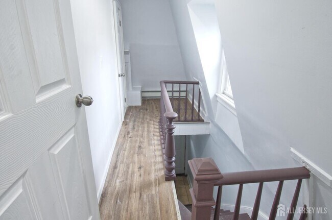 Building Photo - 1076 Fulton St