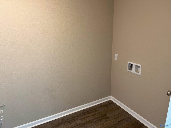 Building Photo - 230 Laramie Circle