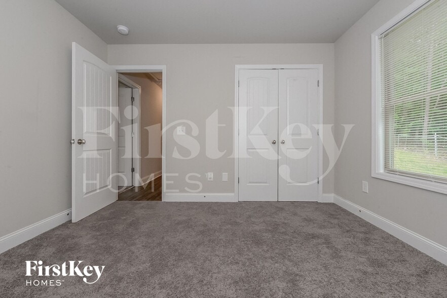 Building Photo - 6950 Crooked O Trail