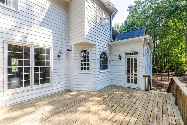 Building Photo - 2560 Hamptons Run