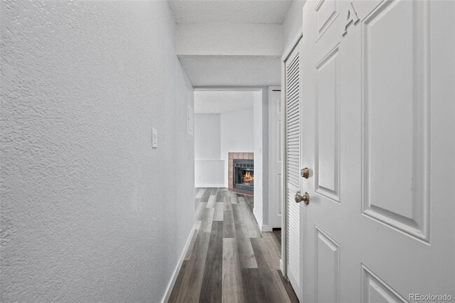 Building Photo - 3445 Cochran Dr