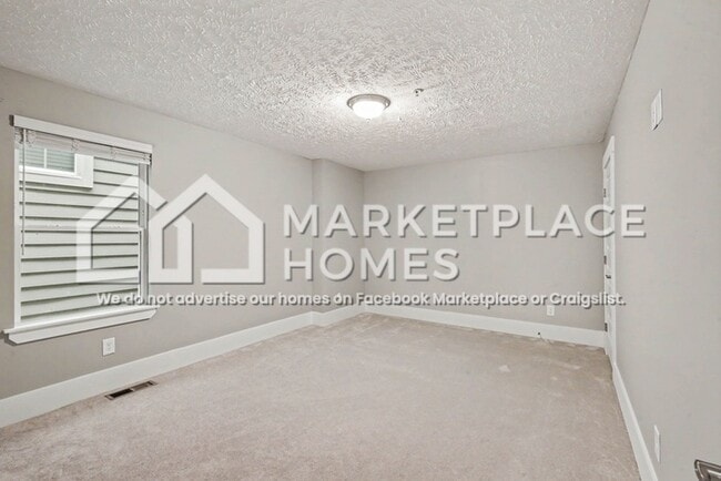 Building Photo - 173 Arbor Lp