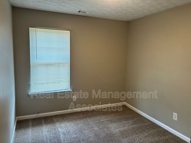 Building Photo - 1772 Carrington Dr