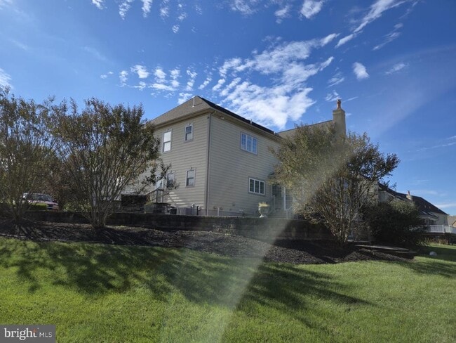 Building Photo - 1401 Hampstead Ct