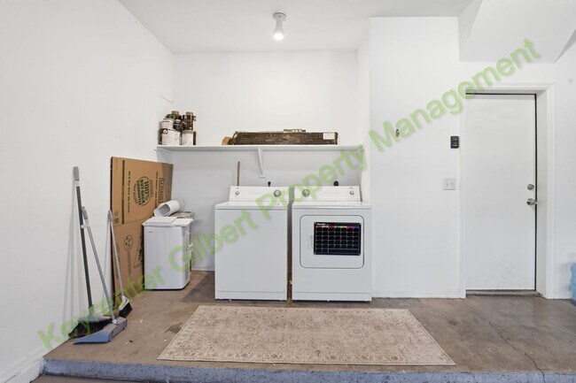 Building Photo - Beautiful 3-bed / 2.5 bath Home in Gilbert’s The Gardens Community